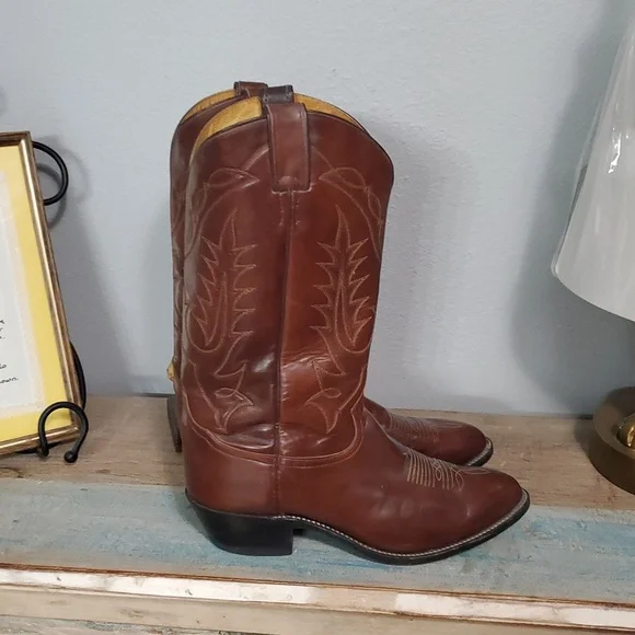 Tony Lama leather pull on vintage boots dark brown sz 9.5 EE leather sole - Picture 4 of 9